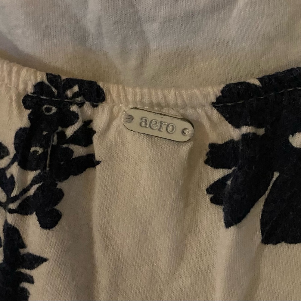 Aeropostale White and Navy Floral Cami Top - Picture 3 of 5